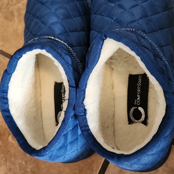 Journee Collection Tazara Women's Quilted Booties - Picture 5 of 7